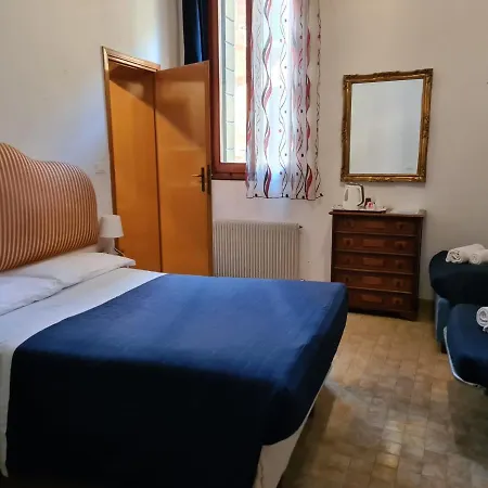 Alloggi Scala Del Bovolo Pensjonat Wenecja