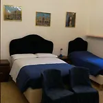 Alloggi Scala Del Bovolo 3* Венеция