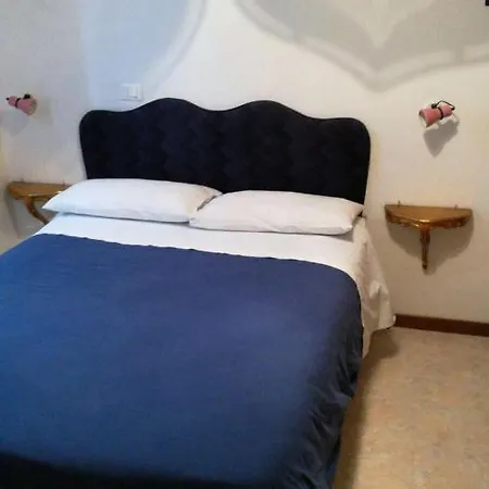 Alloggi Scala Del Bovolo Guest house